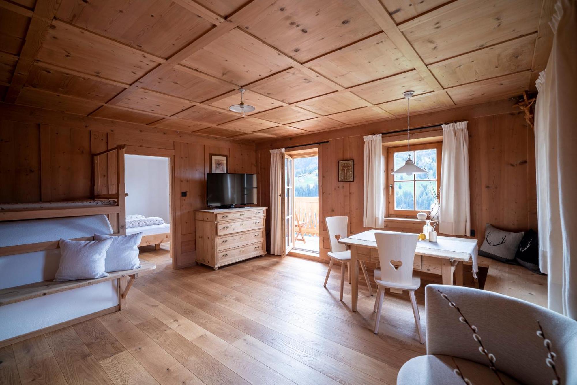 Appartamenti Sotgherdena Badia  Exteriör bild